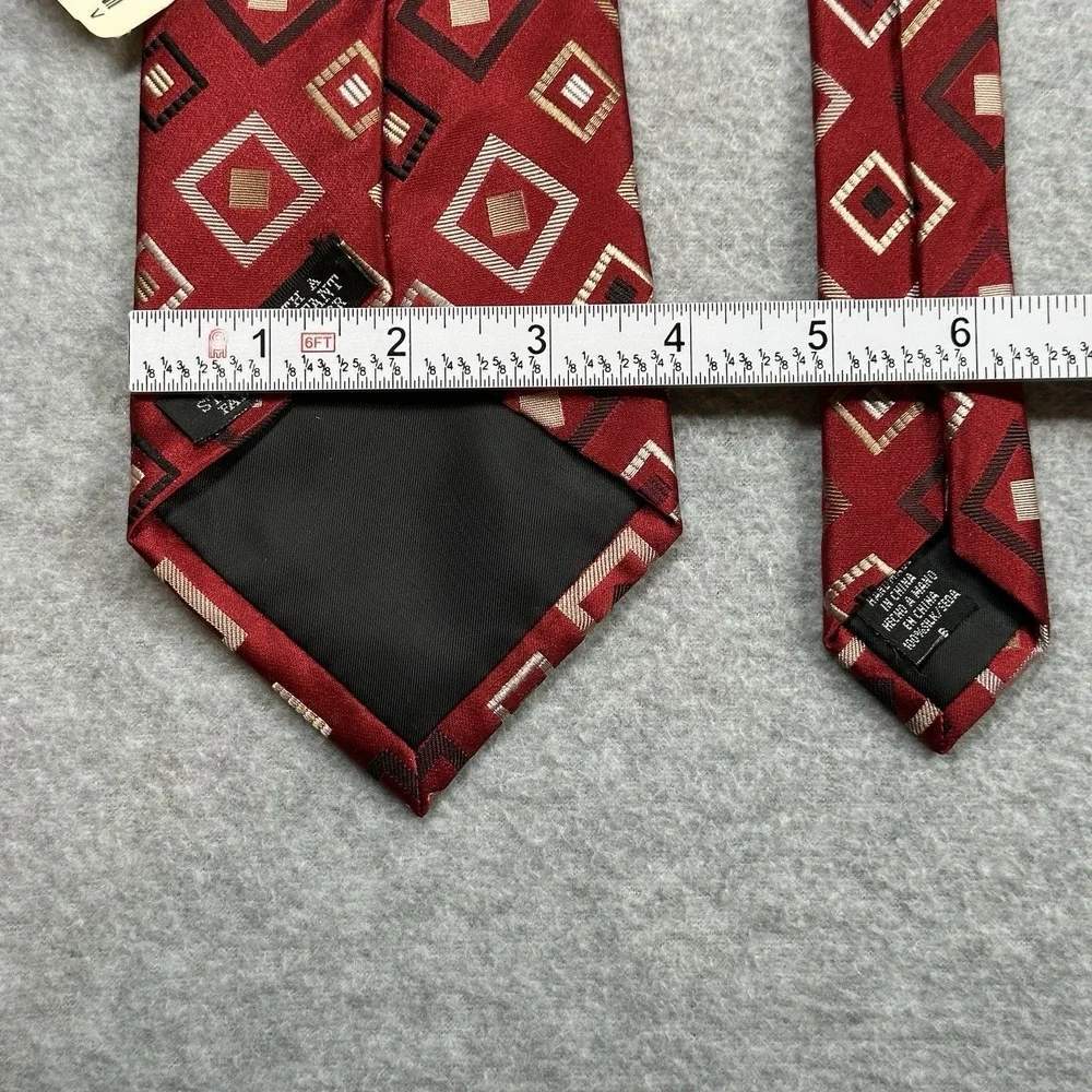 Geoffrey Beene Neck Tie Red Silk Geometric Diamond Pattern NWT